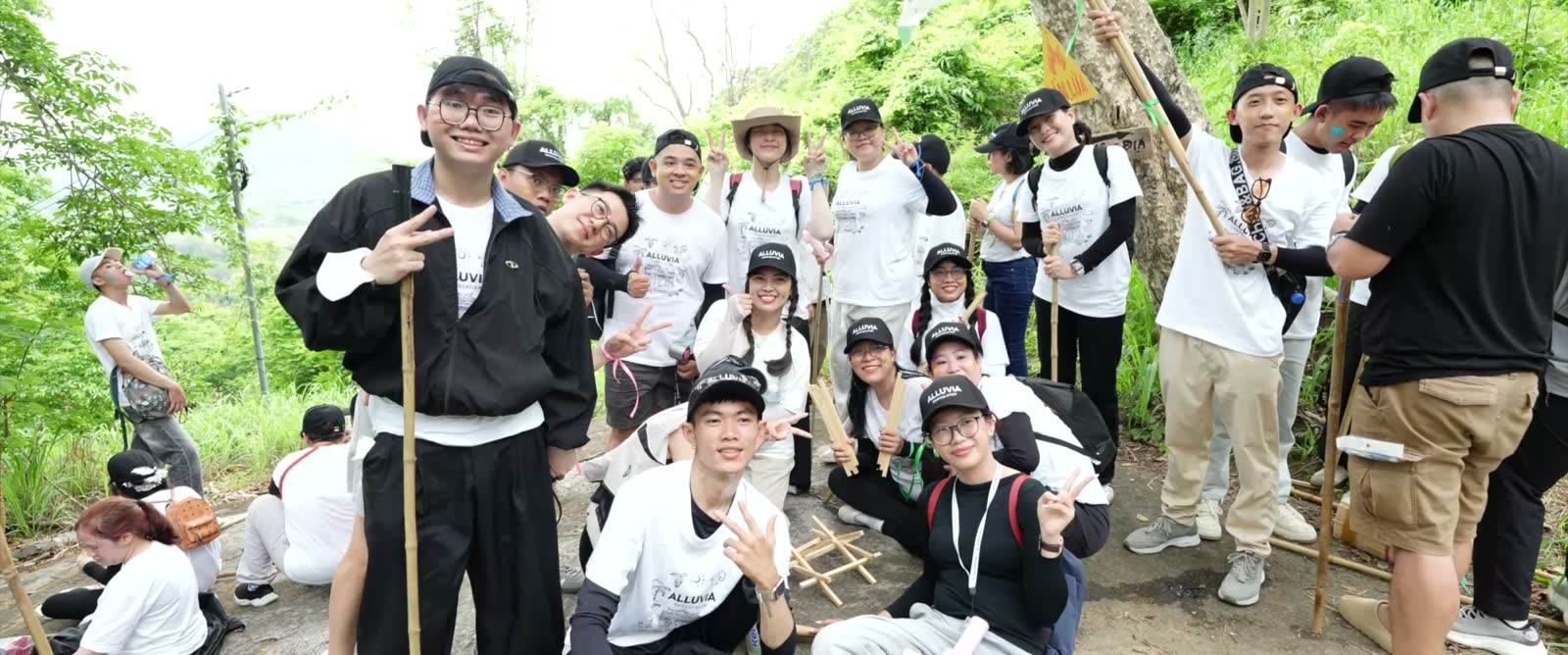 Ảnh từ dự án ALLU · Team Building — Team Building